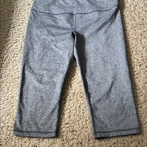 Victoria's Secret Gray Capris - Picture 4 of 9